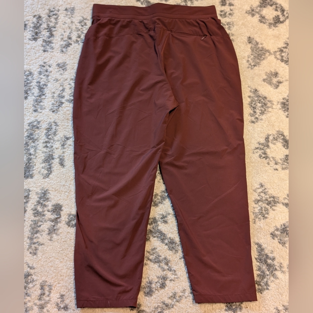 Nike Bliss Luxe 7/8 Training Jogger – Size Large, Burgundy-Brown (CU4603-273) - Picture 12 of 12